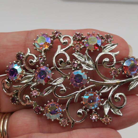 Coro Pegasus Vintage AB Rhinestones Silver Tone Floral Brooch - Picture 4 of 8